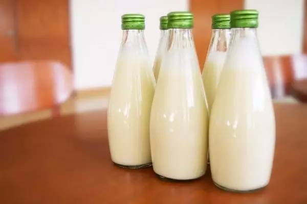 打算戒煙嗎？8大食物助你一臂之力，但請警惕酒精飲料（包括脫醇酒）